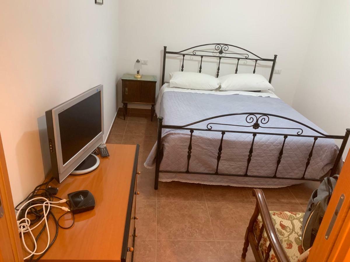 U' Fore B&B Relax Garden Noci Kültér fotó
