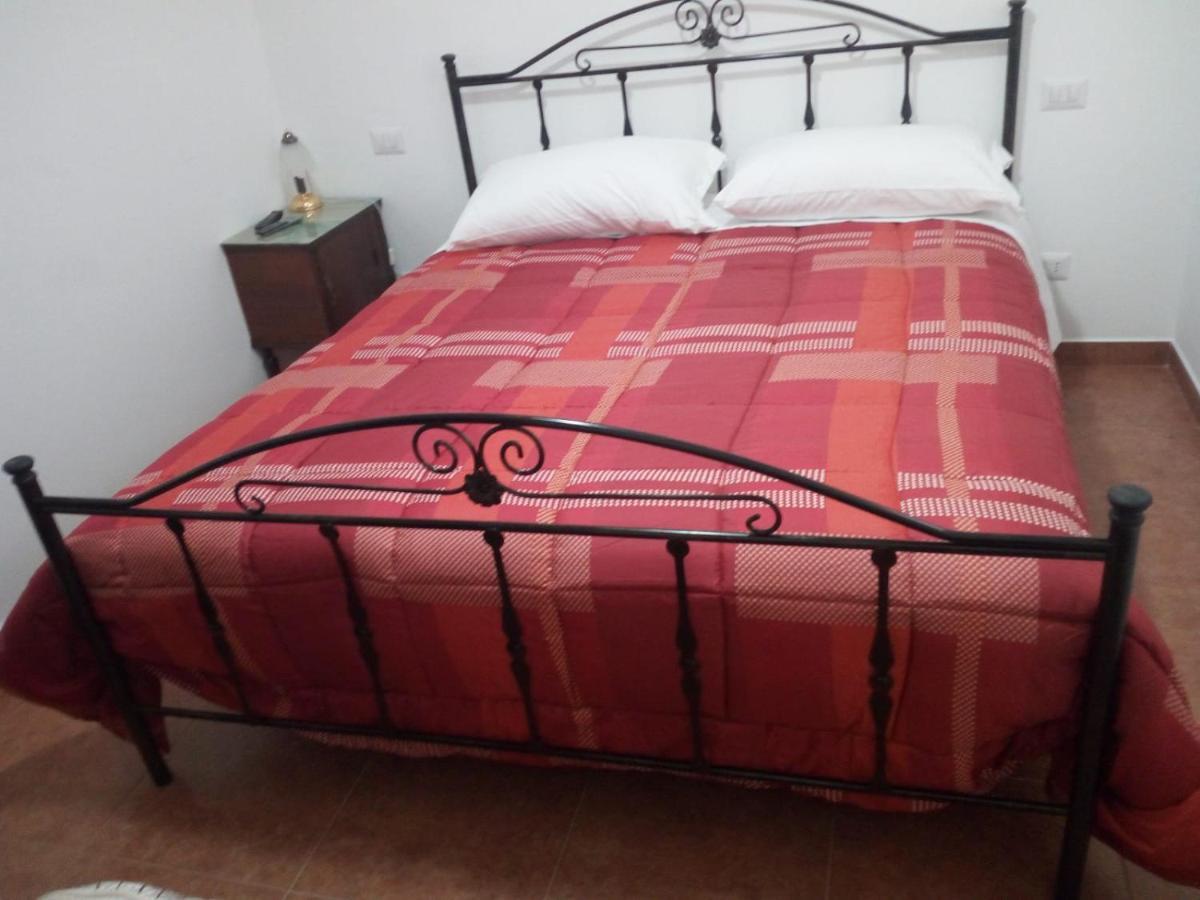 U' Fore B&B Relax Garden Noci Kültér fotó